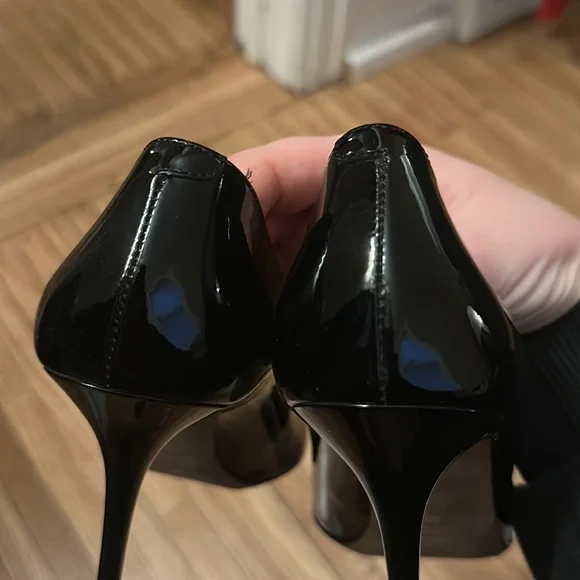 Amazing condition Jimmy Choo Agnes 247 in black patent